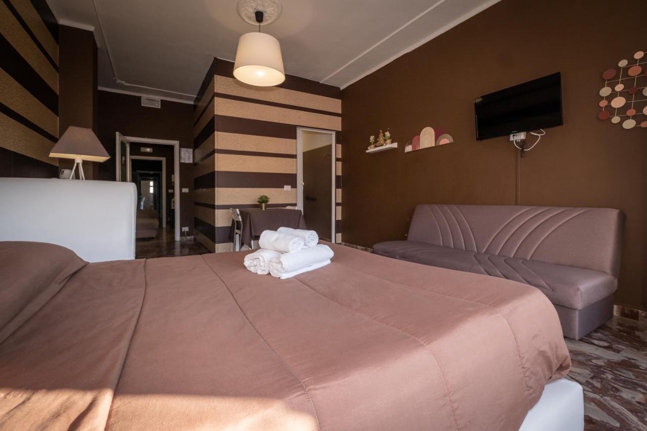 Cconforthotels R&B Semplici Emozioni バーリ エクステリア 写真